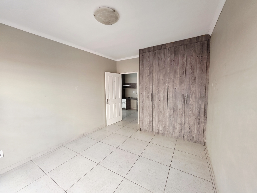 5 Bedroom Property for Sale in Beacon Bay North Eastern Cape
